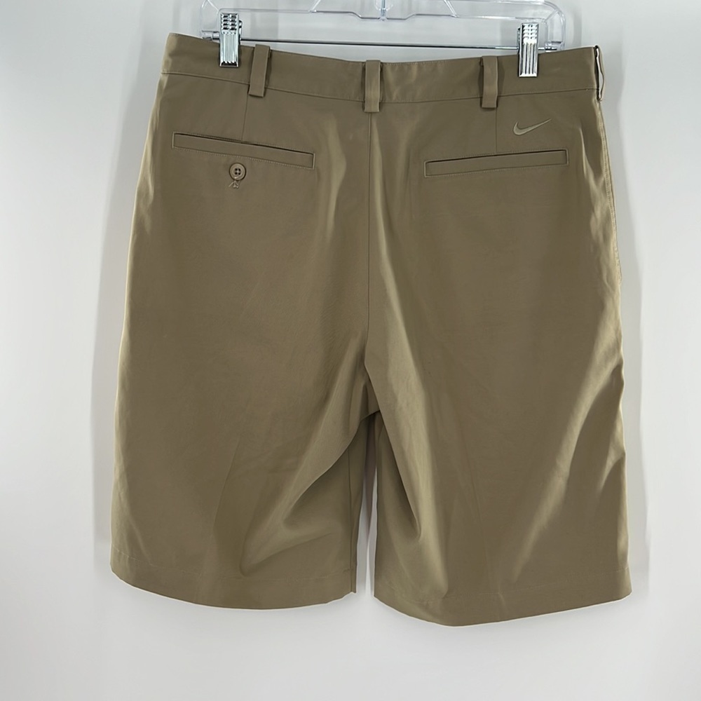 NIKE GOLF DRI-FIT HYRID 10.5 STRETCHY FIT TACKY WAISTBAND TAN GOLF SHORTS 32 - Picture 2 of 7
